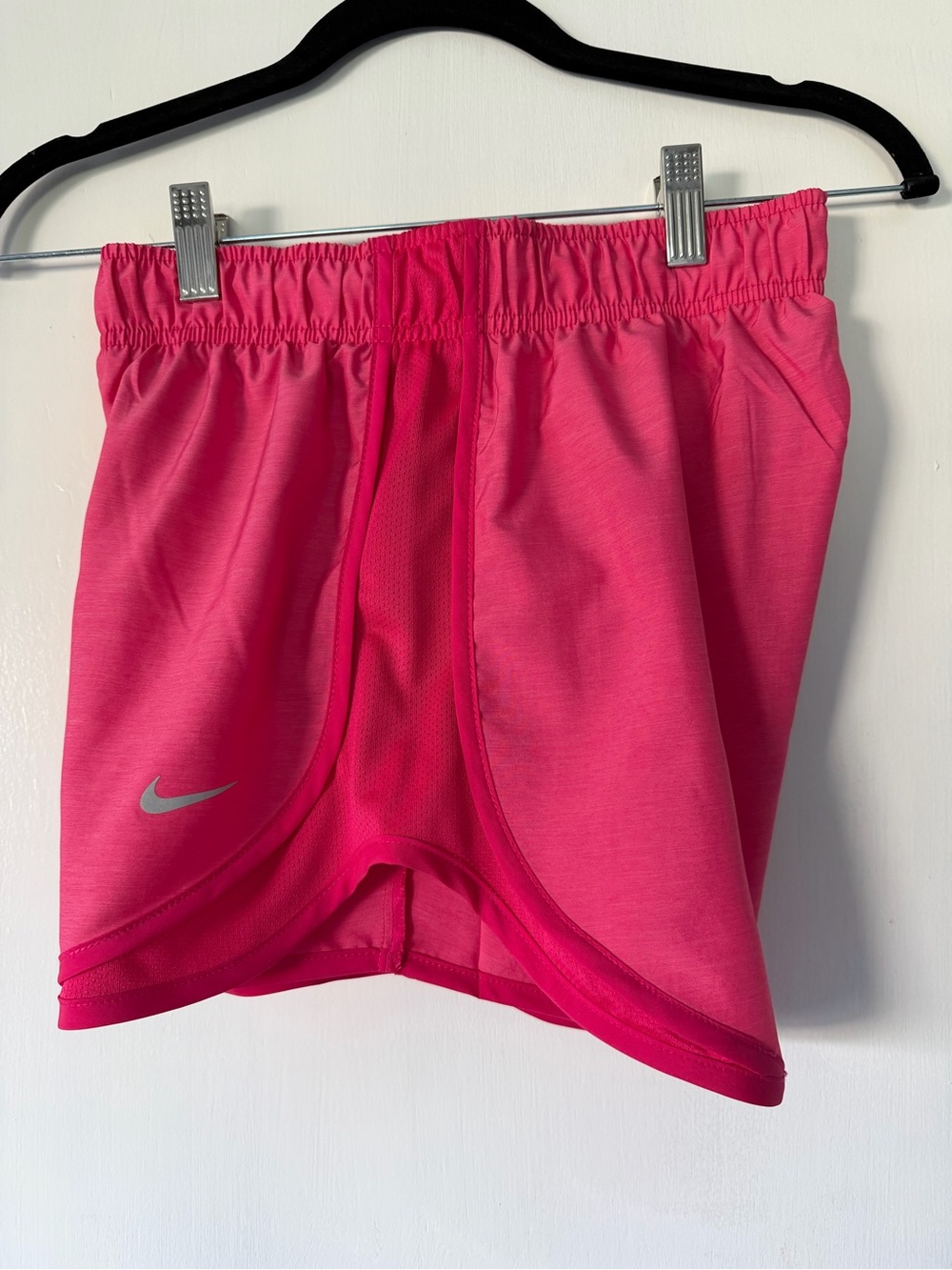 Nike Women’s Tempo Dri-FIT Mid Rise 3-in. Brief-Lined Running Shorts. Size XS. - Picture 3 of 5